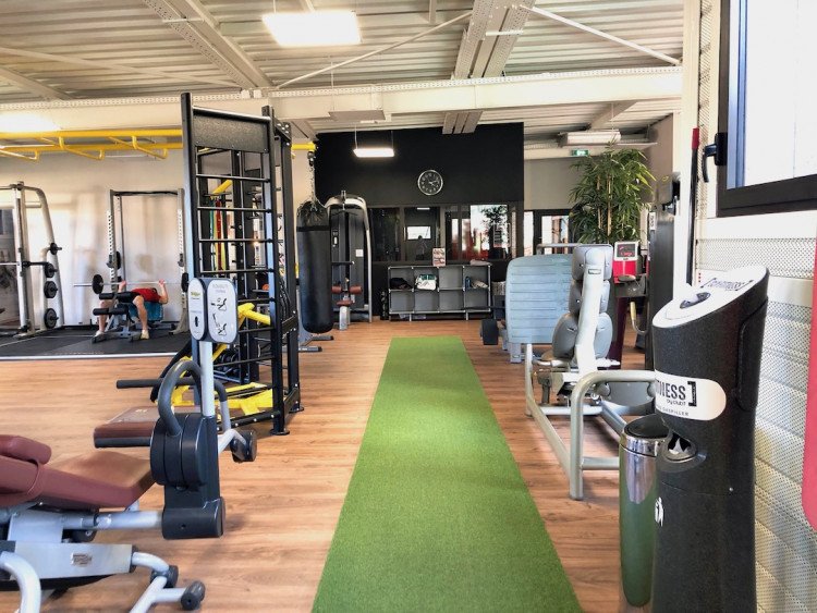 salles musculation centre sportif in and out fitness montpellier