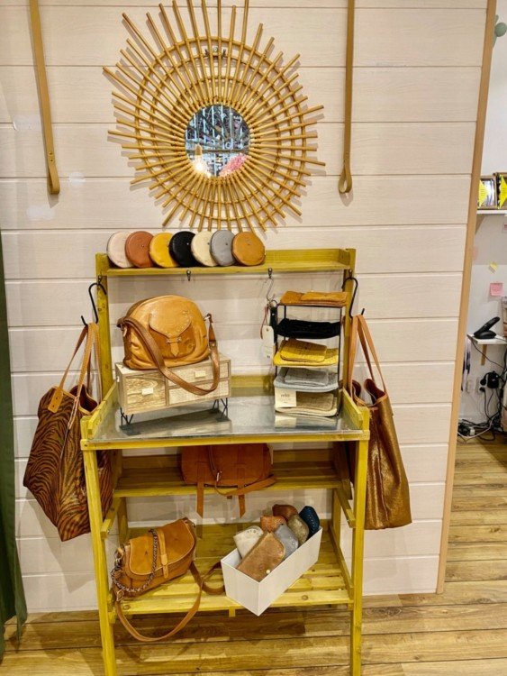 présentation accessoires de mode chez Sapsak à Montpellier
